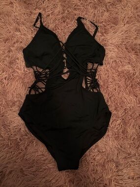 Ambrielle Black Strappy Cutout One-Piece Swimsuit